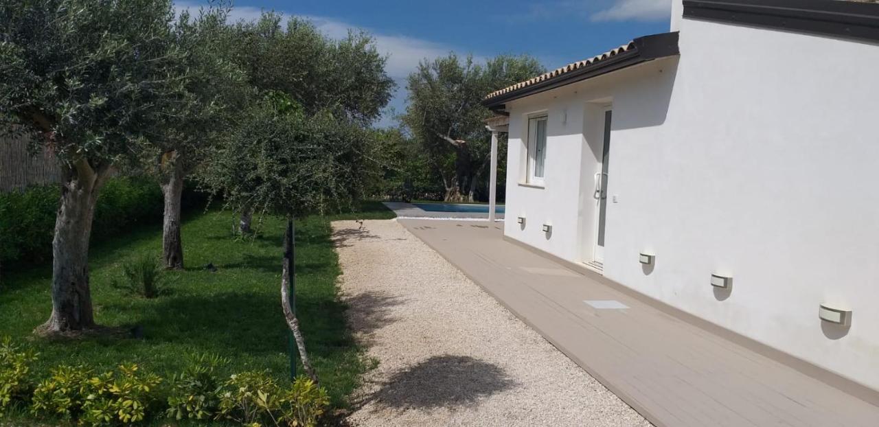 Villa Federica Con Piscina/With Pool Santa Maria Del Focallo Exterior photo