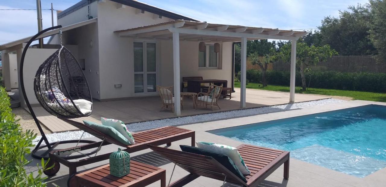 Villa Federica Con Piscina/With Pool Santa Maria Del Focallo Exterior photo