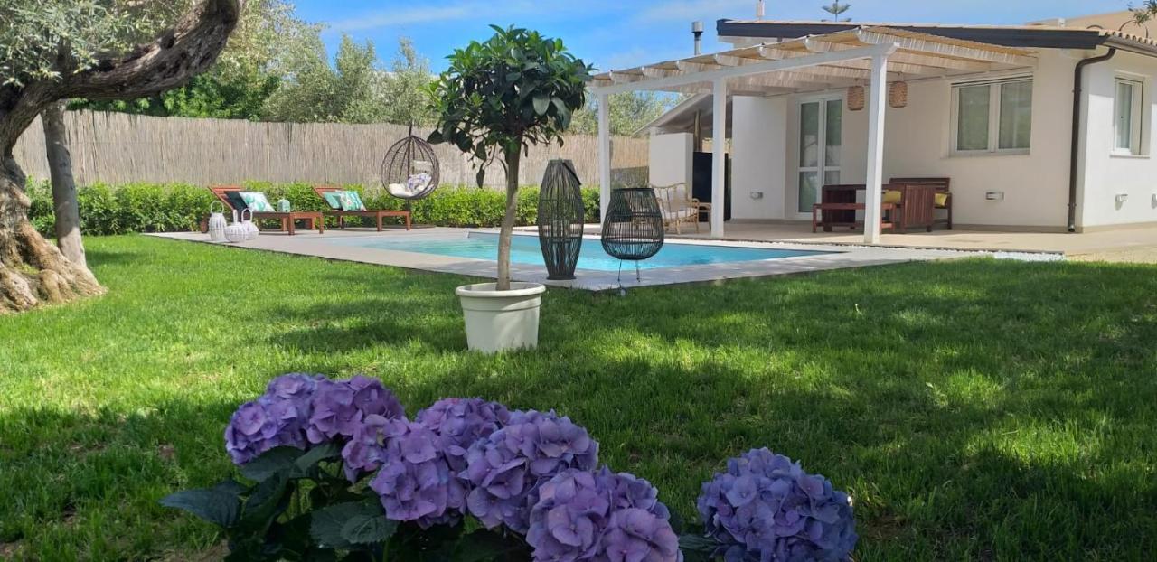 Villa Federica Con Piscina/With Pool Santa Maria Del Focallo Exterior photo